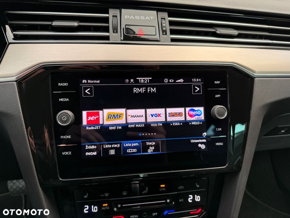 Volkswagen Passat - 28