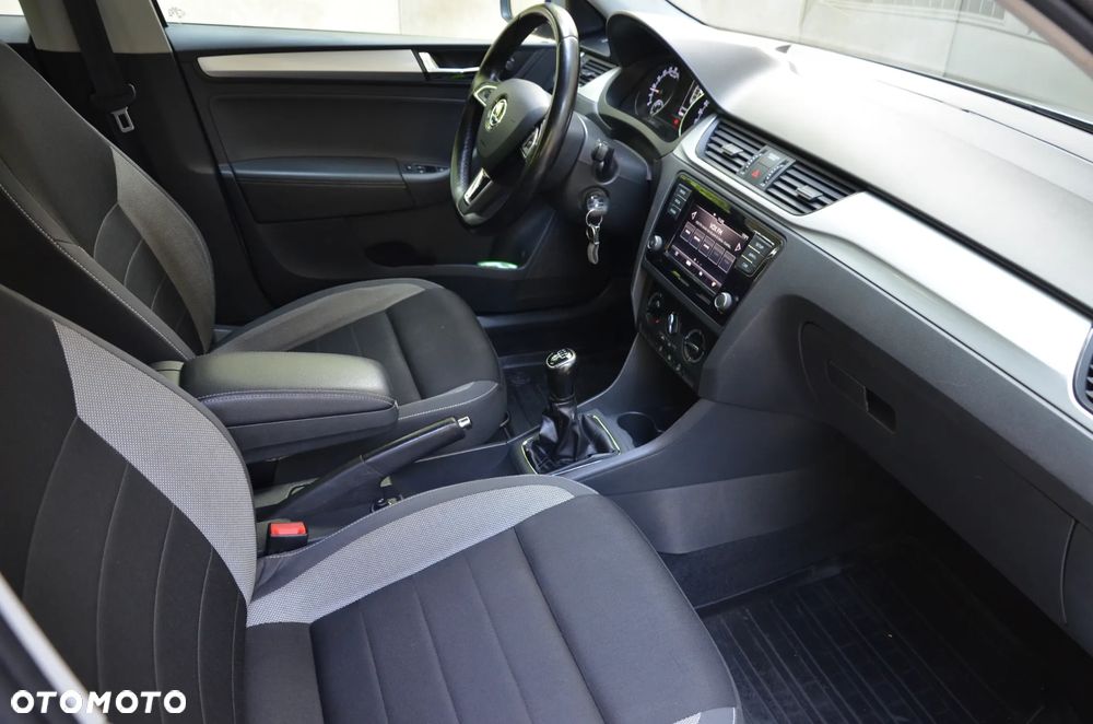 Skoda RAPID 1.6 TDI DPF Ambition - 8