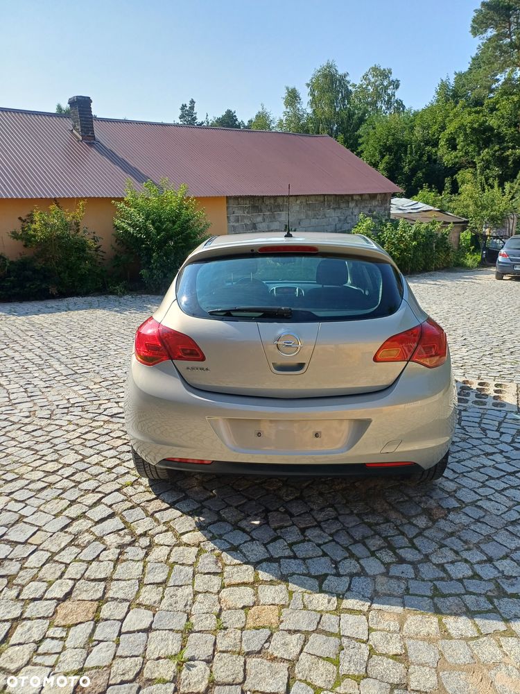 Opel Astra IV 1.6 Edition - 22