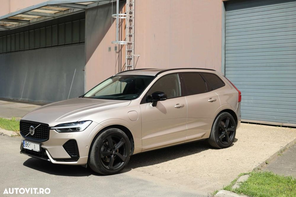 Volvo XC 60 T6 AWD Recharge Ultimate Black Edition - 3