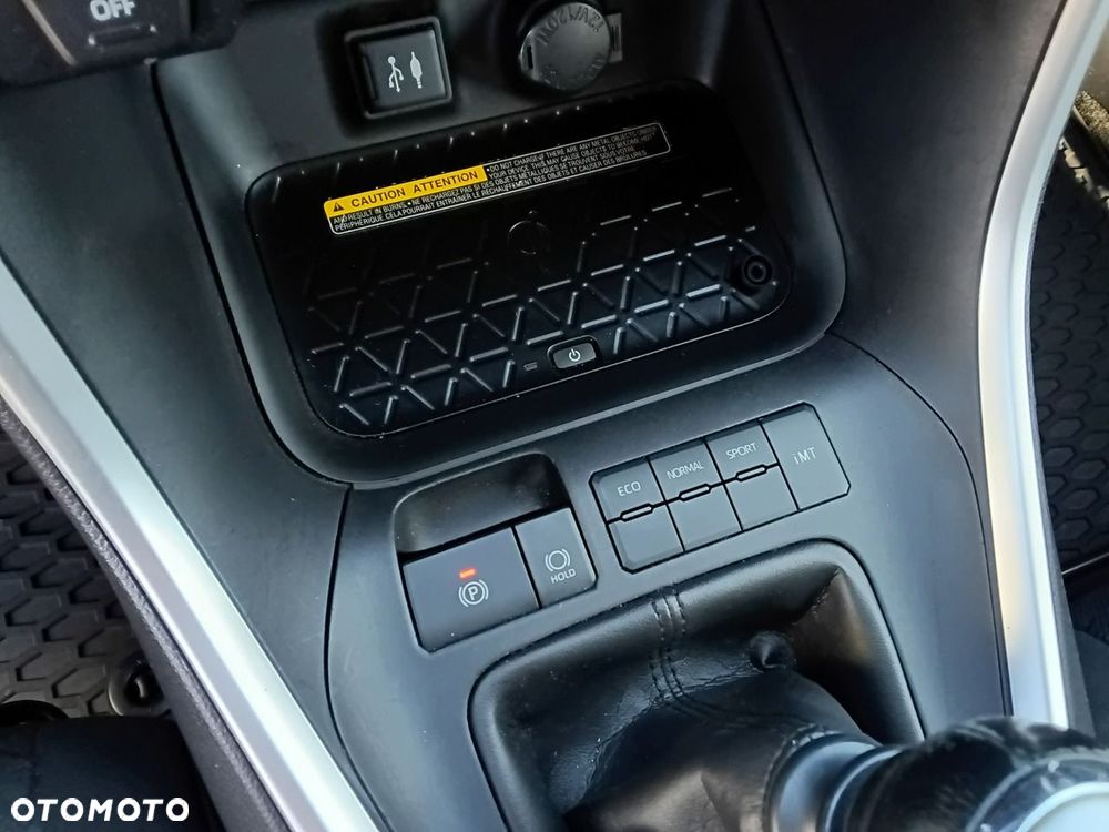 Toyota RAV4 - 22