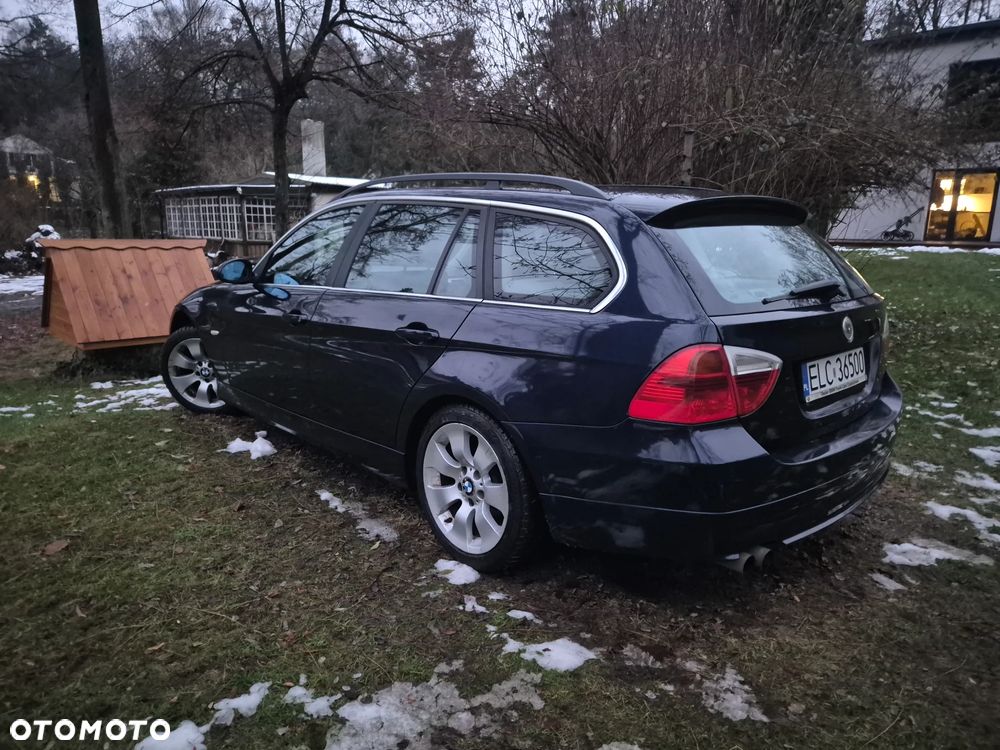 BMW Seria 3 325i - 5