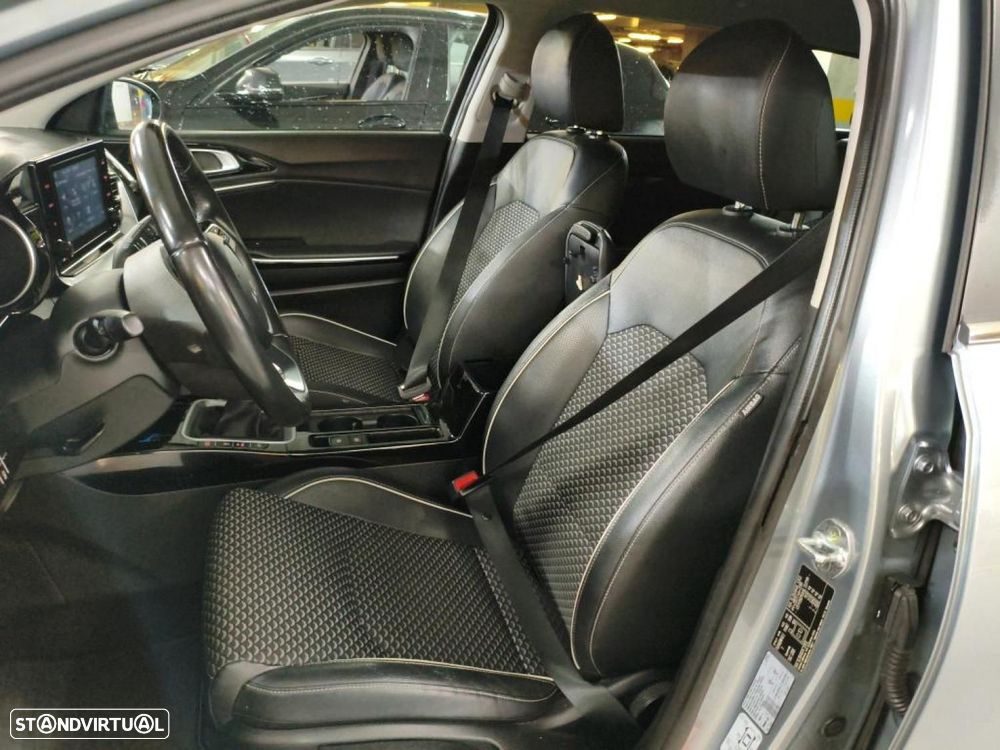Kia Ceed SW 1.6 CRDi MHEV Drive - 10