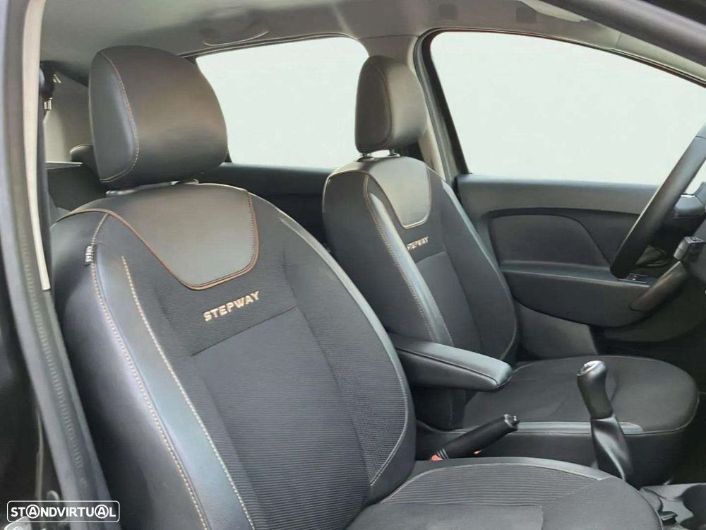 Dacia Sandero 0.9 TCe Stepway - 14