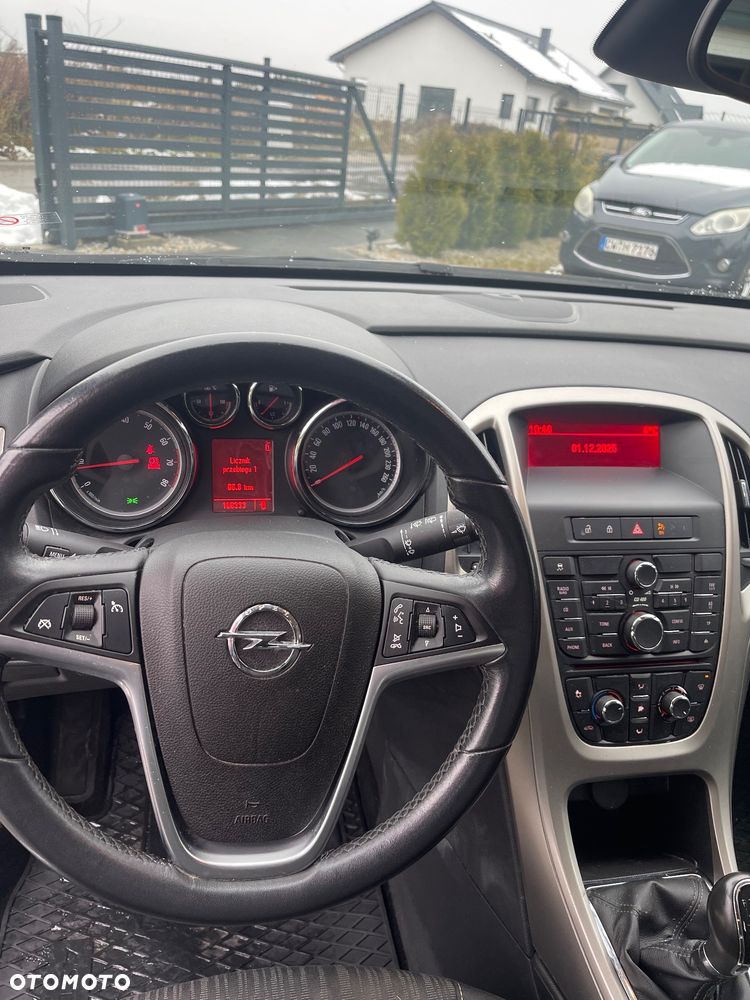 Opel Astra 1.6 Color Edition - 10