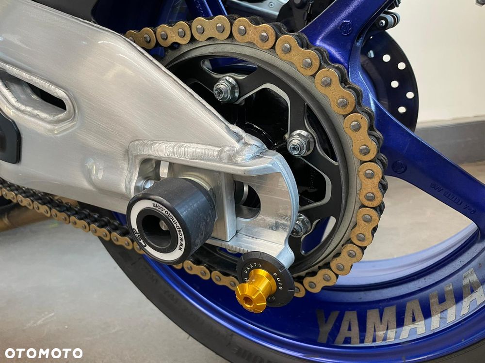 Yamaha MT - 17