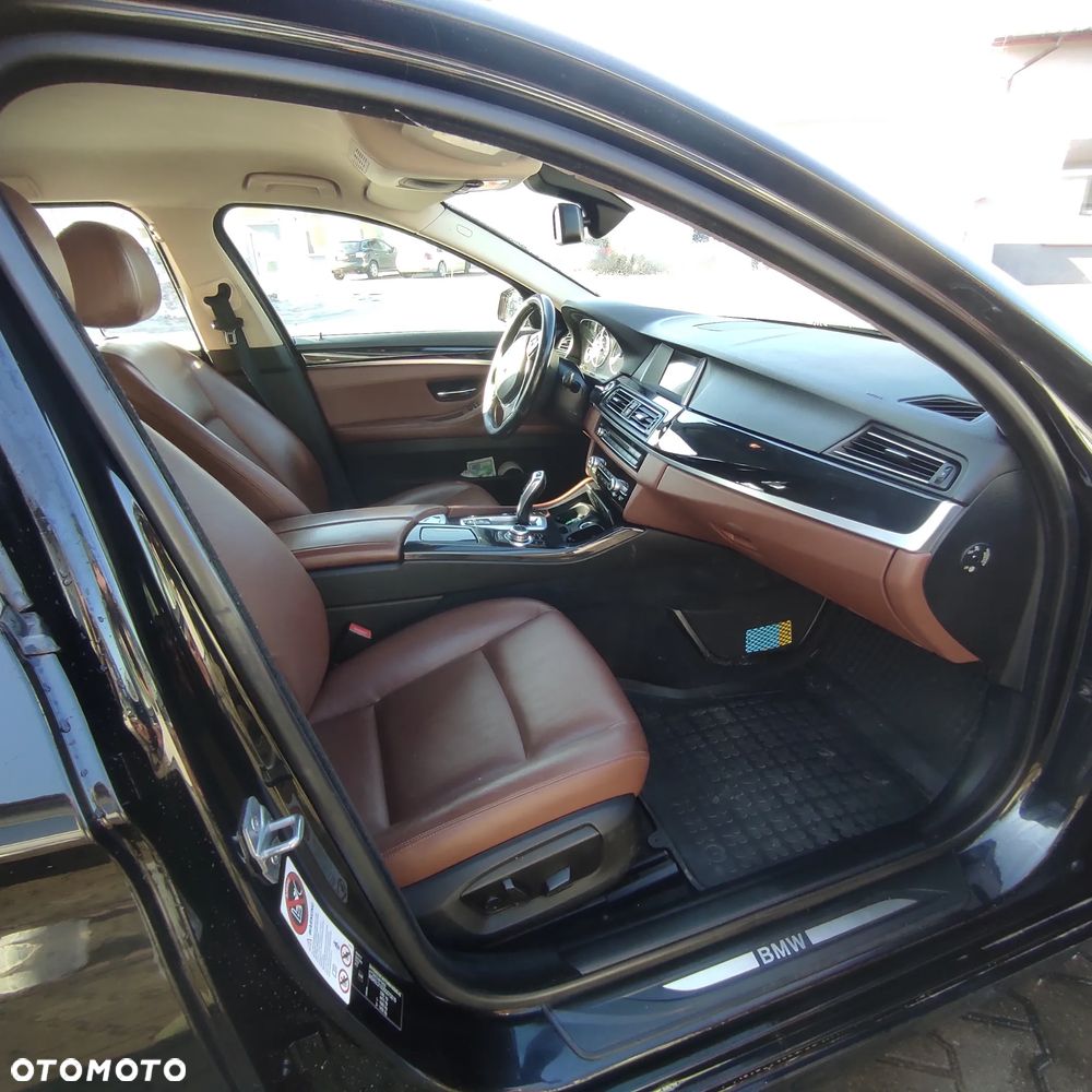 BMW Seria 5 520d Luxury Line - 7