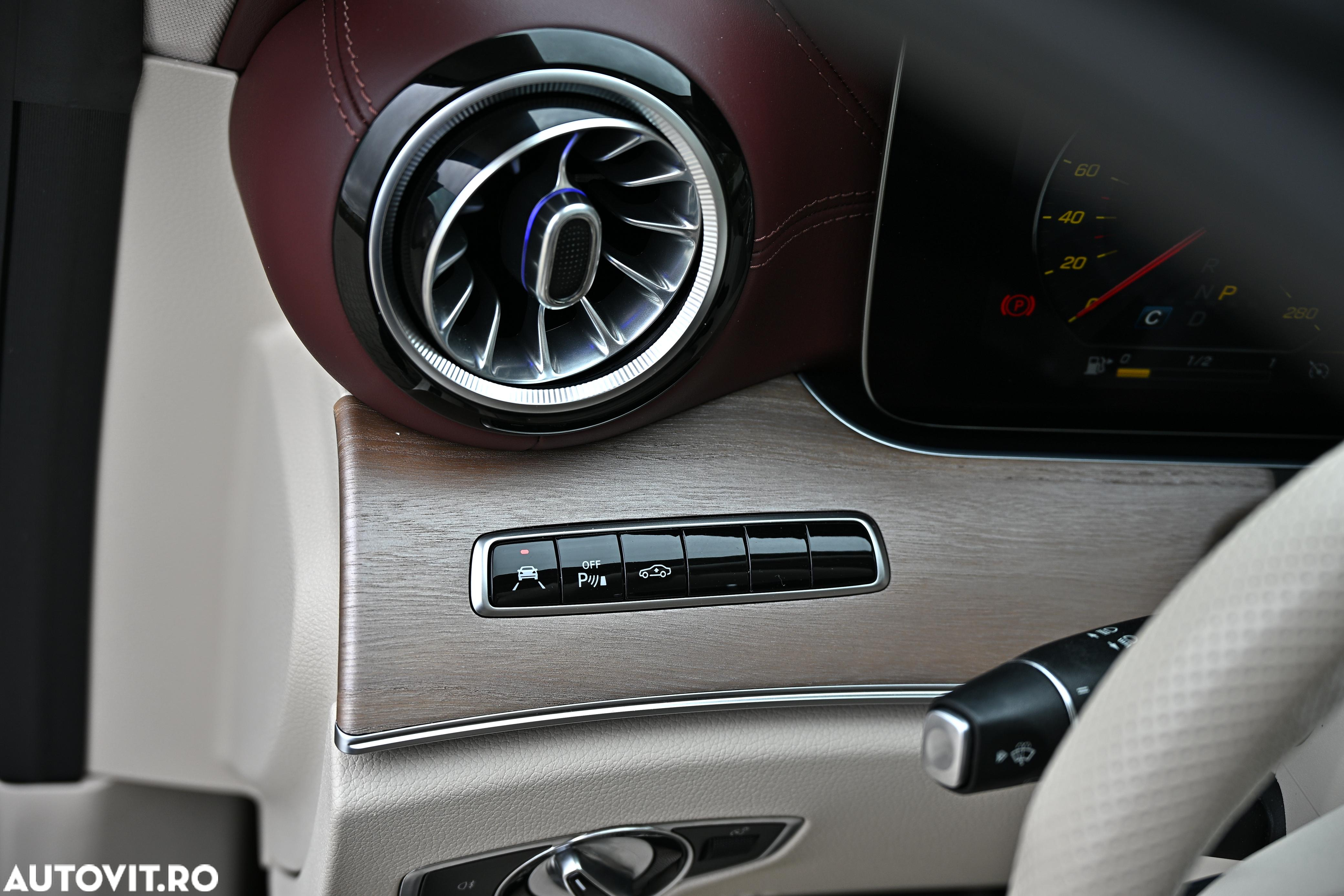 Mercedes-Benz E AMG 53 4M Coupe Aut. - 30