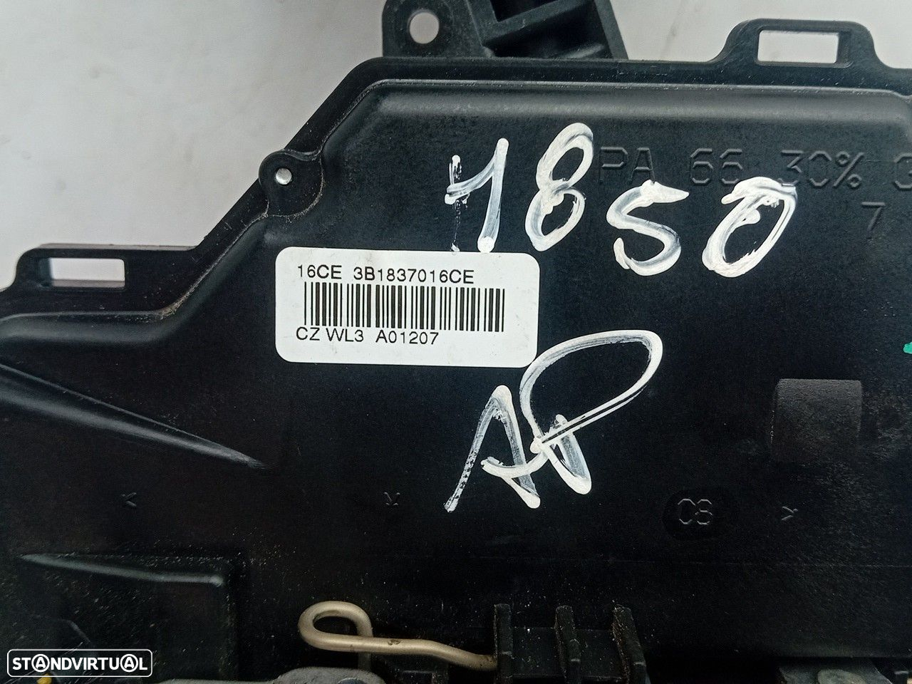 Fechadura / fecho porta frente direito SKODA Fabia II Hatchback (542, 5J) - 5
