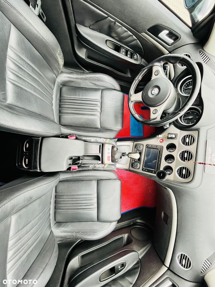 Alfa Romeo 159 - 8