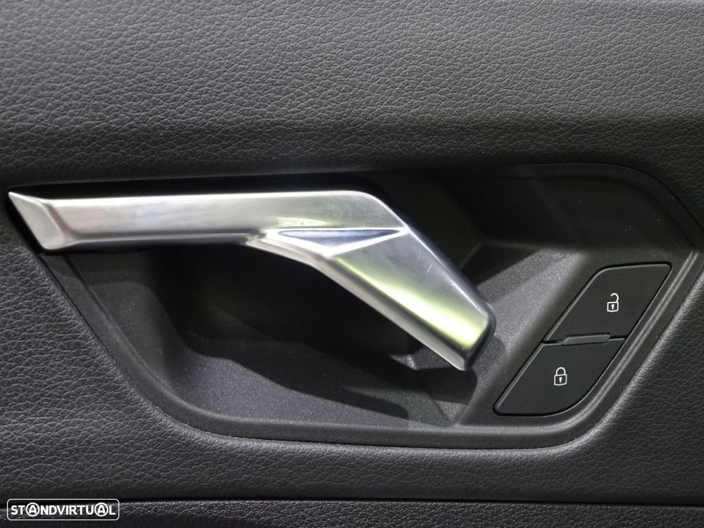 Audi Q3 45 TFSIe S tronic - 10