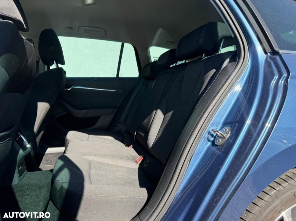 Skoda Octavia 2.0 TDI DSG First Edition - 20