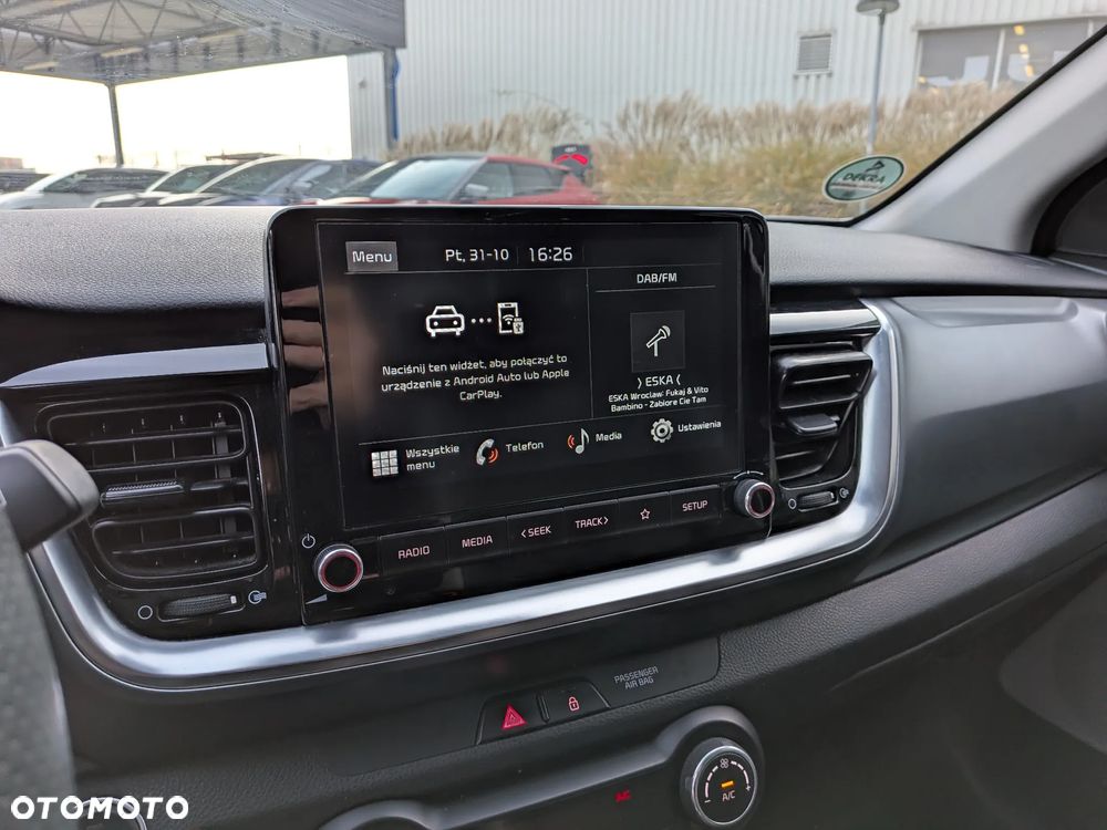 Kia Stonic 1.0 T-GDI L Business Line - 10