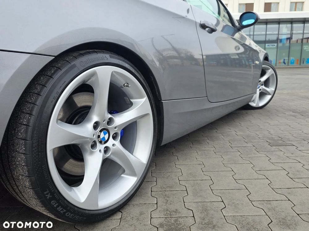 BMW Seria 3 335i M Sport Edition - 35