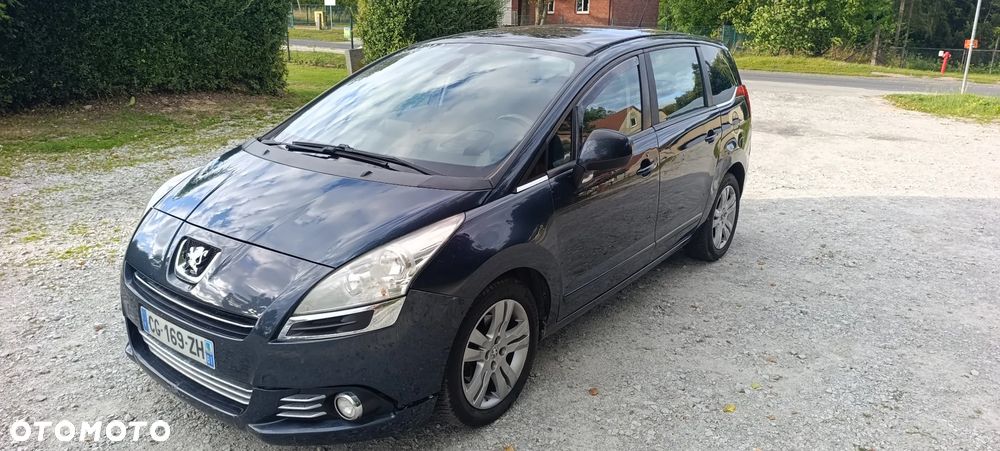 Peugeot 5008 - 10