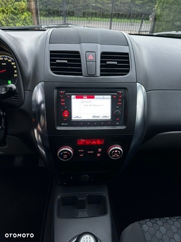 Suzuki SX4 Classic 1.6 VVT 4x4 Style - 26