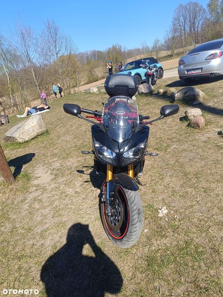 Yamaha FZ - 4