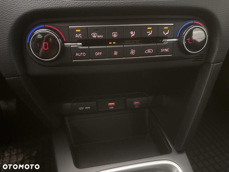 Kia Ceed 1.5 T-GDI M - 17