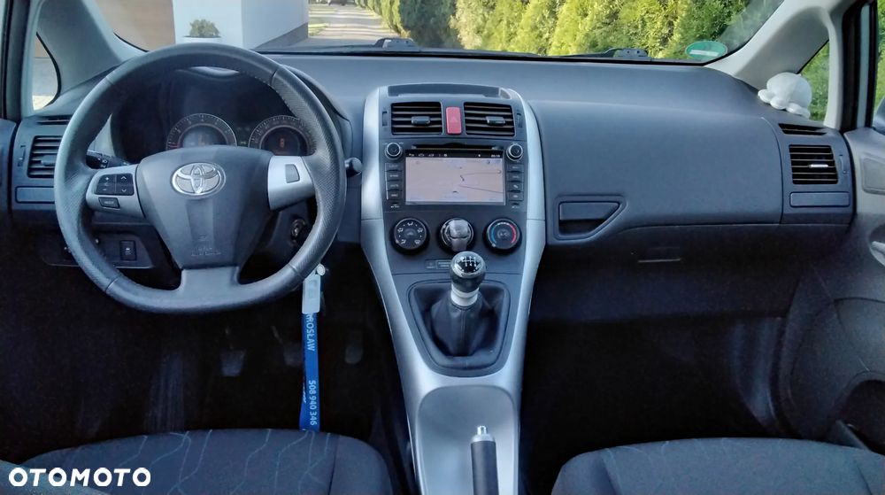 Toyota Auris 1.6 Life+ - 14