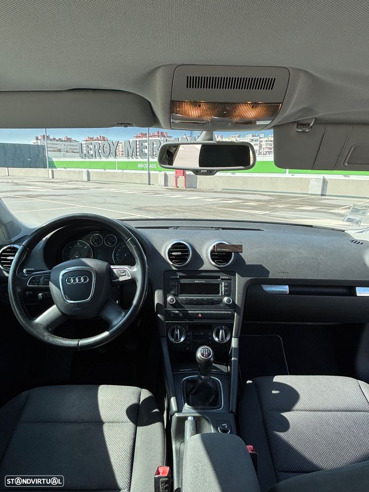 Audi A3 Sportback 1.6 TDI Attraction - 8
