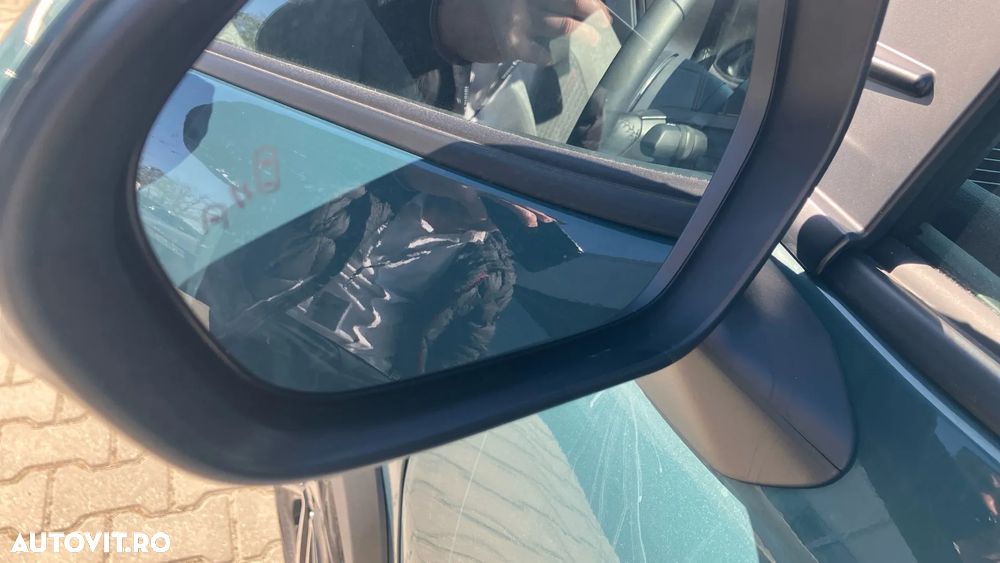 Toyota Yaris Cross 1.5 VVT-i HSD 4x2 Dynamic - 11