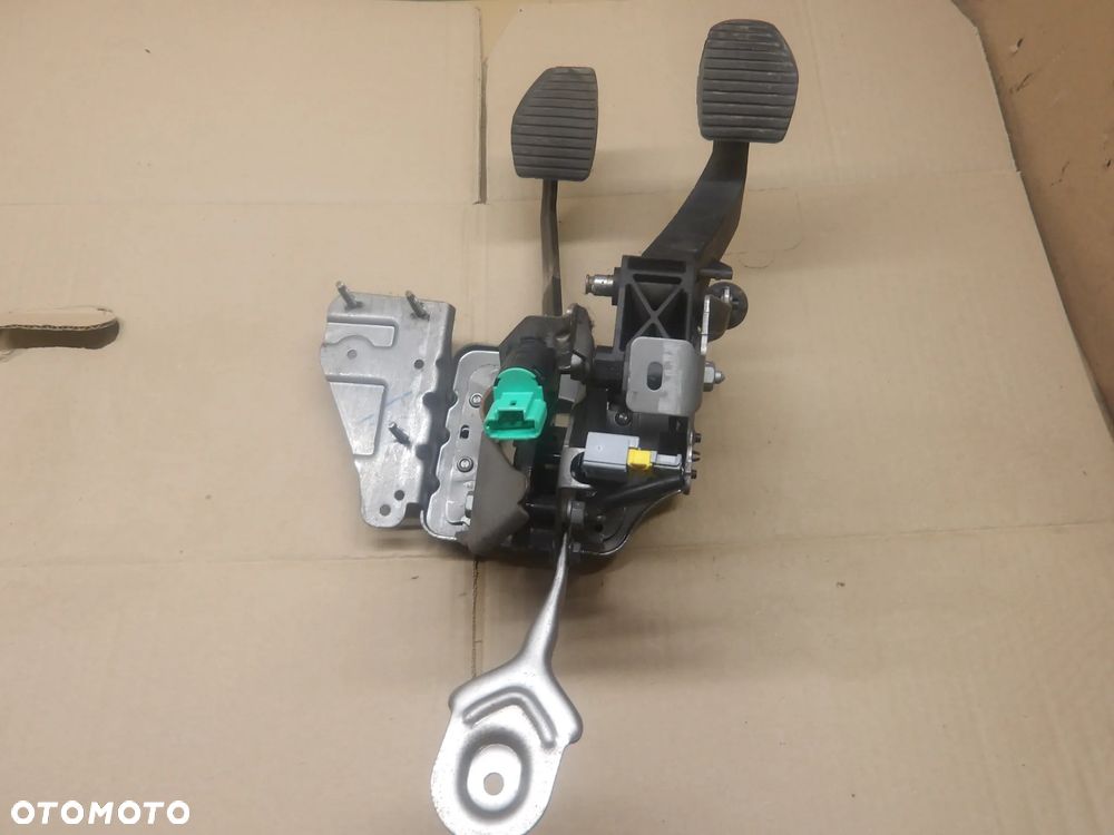 PEUGEOT 308 SW 1.6B 07-14 PEDAŁ HAMULCA SPRZĘGŁA KOMPLET - 1