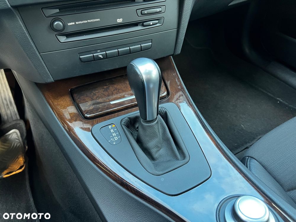 BMW Seria 3 - 16
