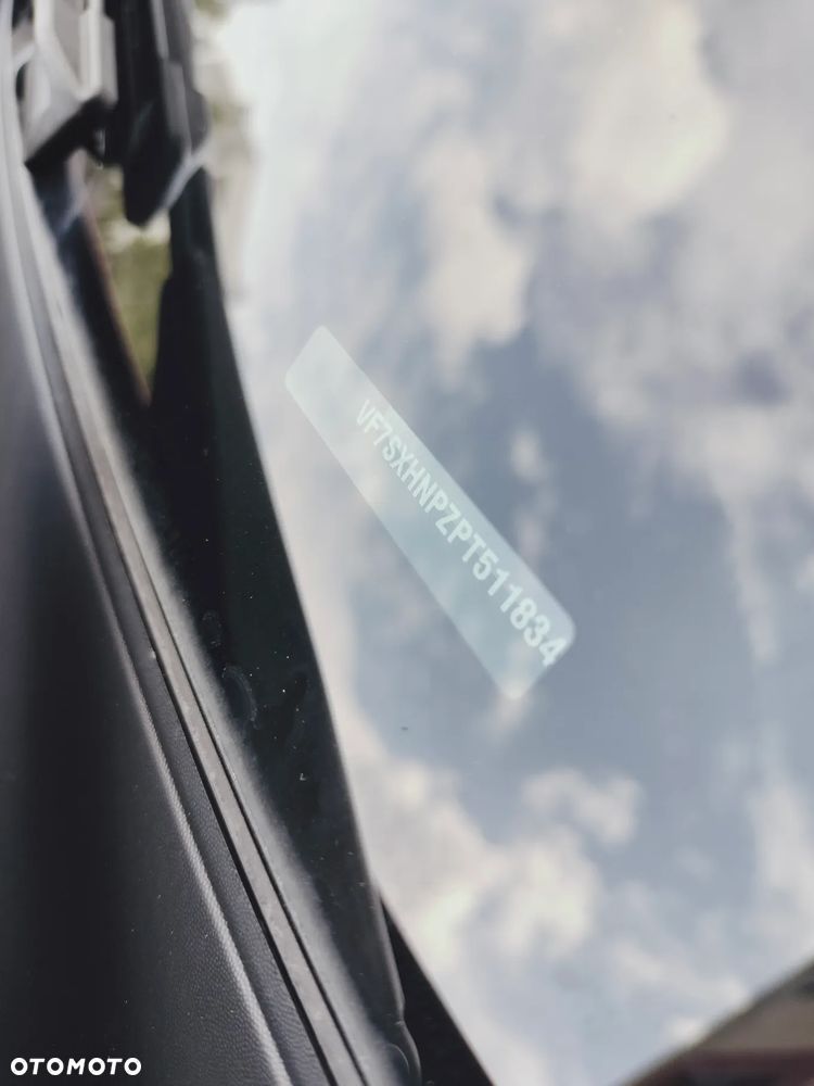Citroën C3 1.2 PureTech Shine - 33