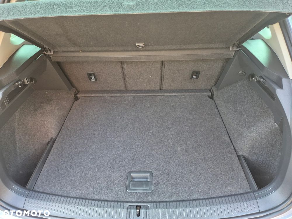 Volkswagen Tiguan - 10