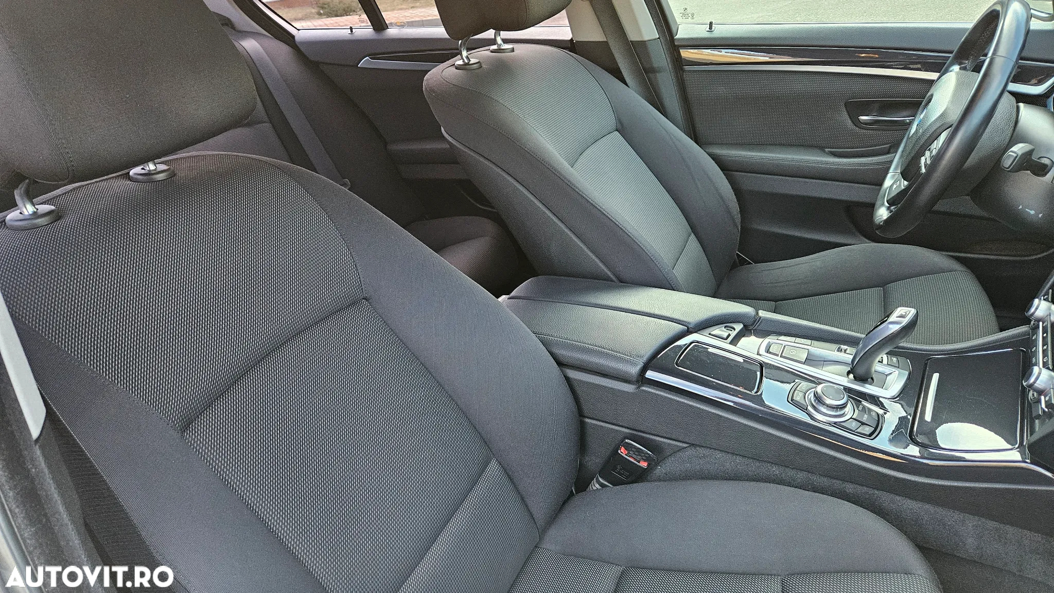 BMW Seria 5 525d xDrive - 16