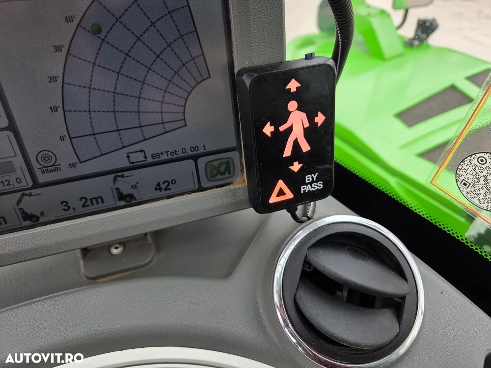 Merlo CA SI O MACARA de 12t, P120.10, ridica 12t la 5m si 7t la 10m, 1.164h, 2018, furci, cupa 3,5mc, Masa operational 15,6t, sistem protectie cu 3 camere/parte, protectie cabina, Aer cond, cilindri de MACARA, posibil leasing 2 ani, PROMOTIE 93.900 EUR+Tva - 37