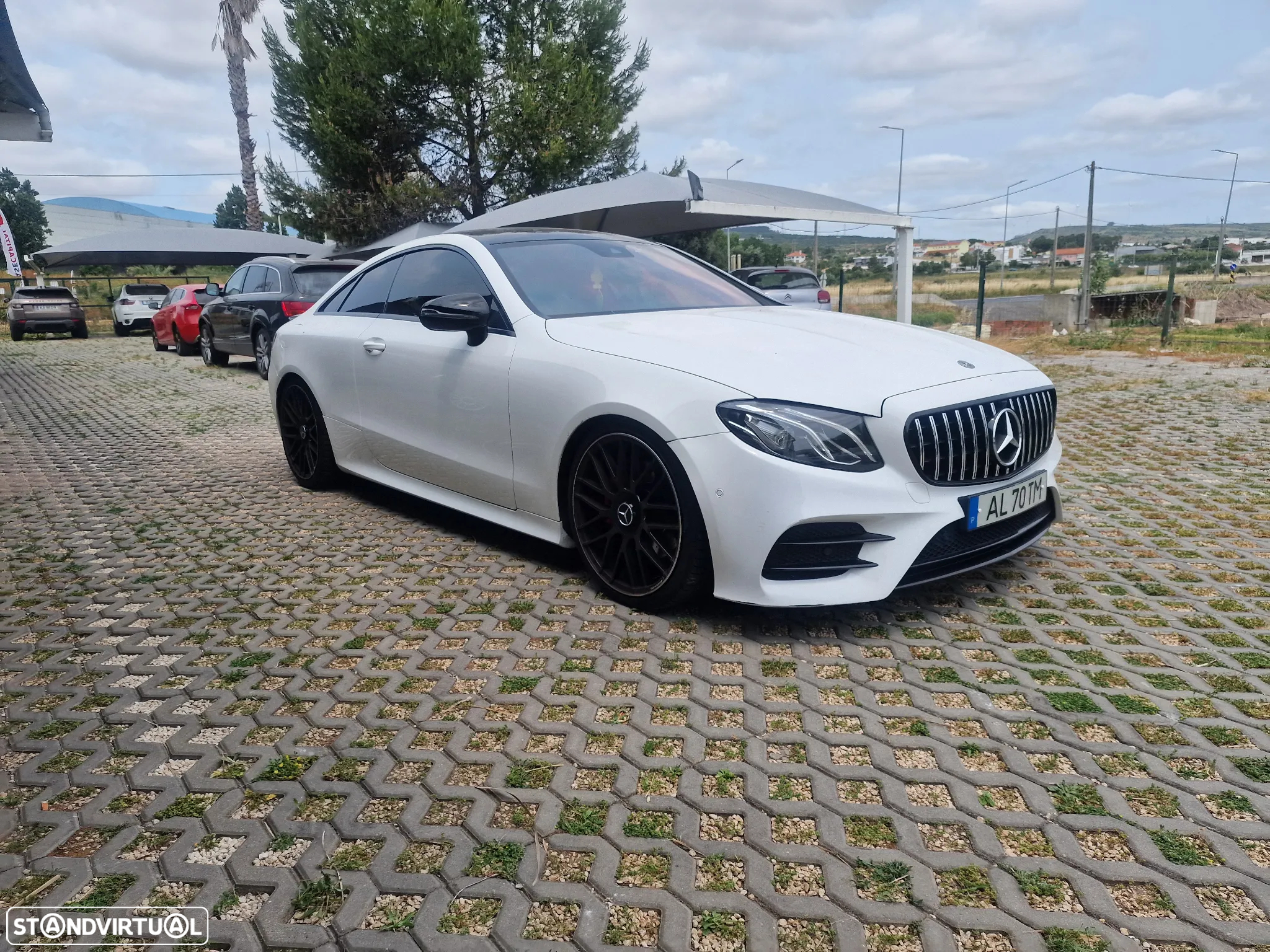 Mercedes-Benz E 220 d Coupe 9G-TRONIC AMG Line - 17