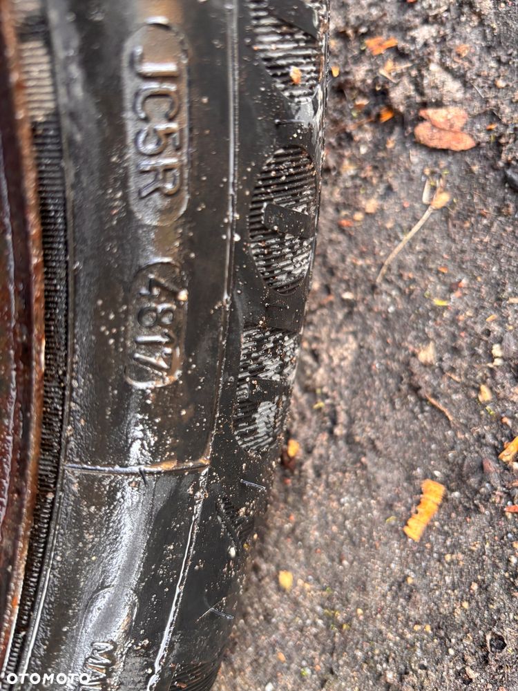 Volkswagen Golf 1.6 - 9