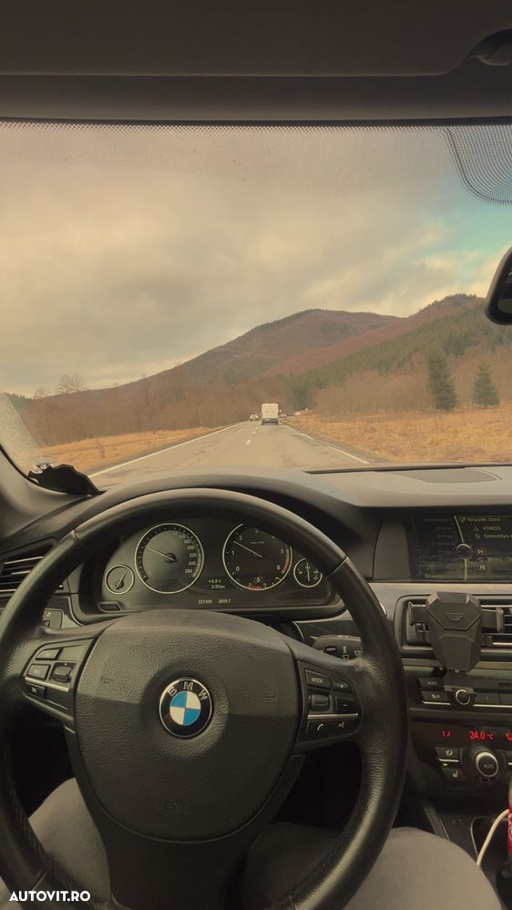 BMW Seria 5 520d - 12