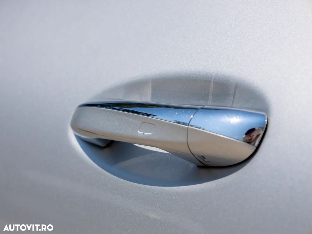 Mercedes-Benz CLA 180 Progressive - 12