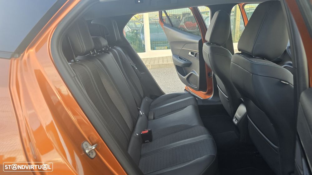 Peugeot 2008 1.2 PureTech Allure Pack - 22