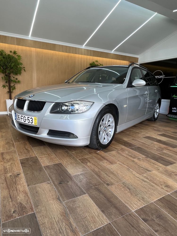 BMW 320 d EfficientDynamics - 51
