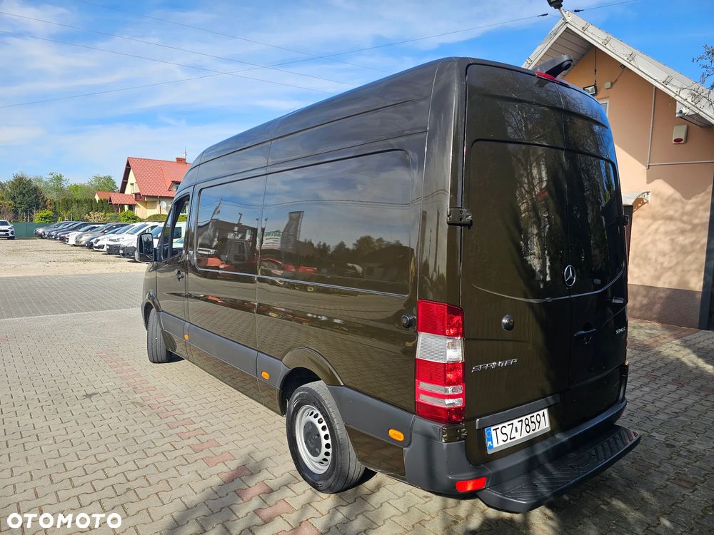Mercedes-Benz Sprinter - 10