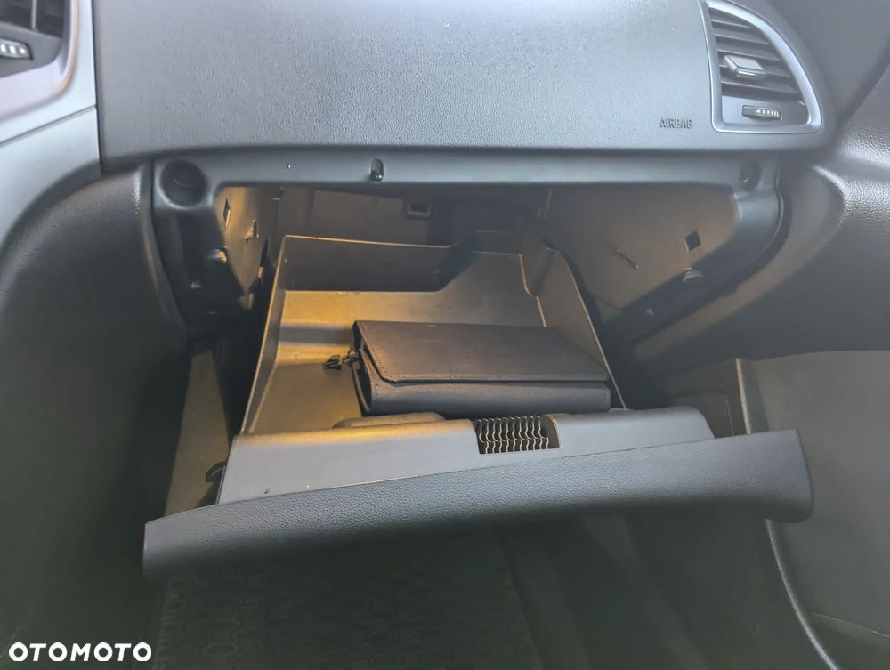 Opel Astra IV 1.4 T Enjoy - 26