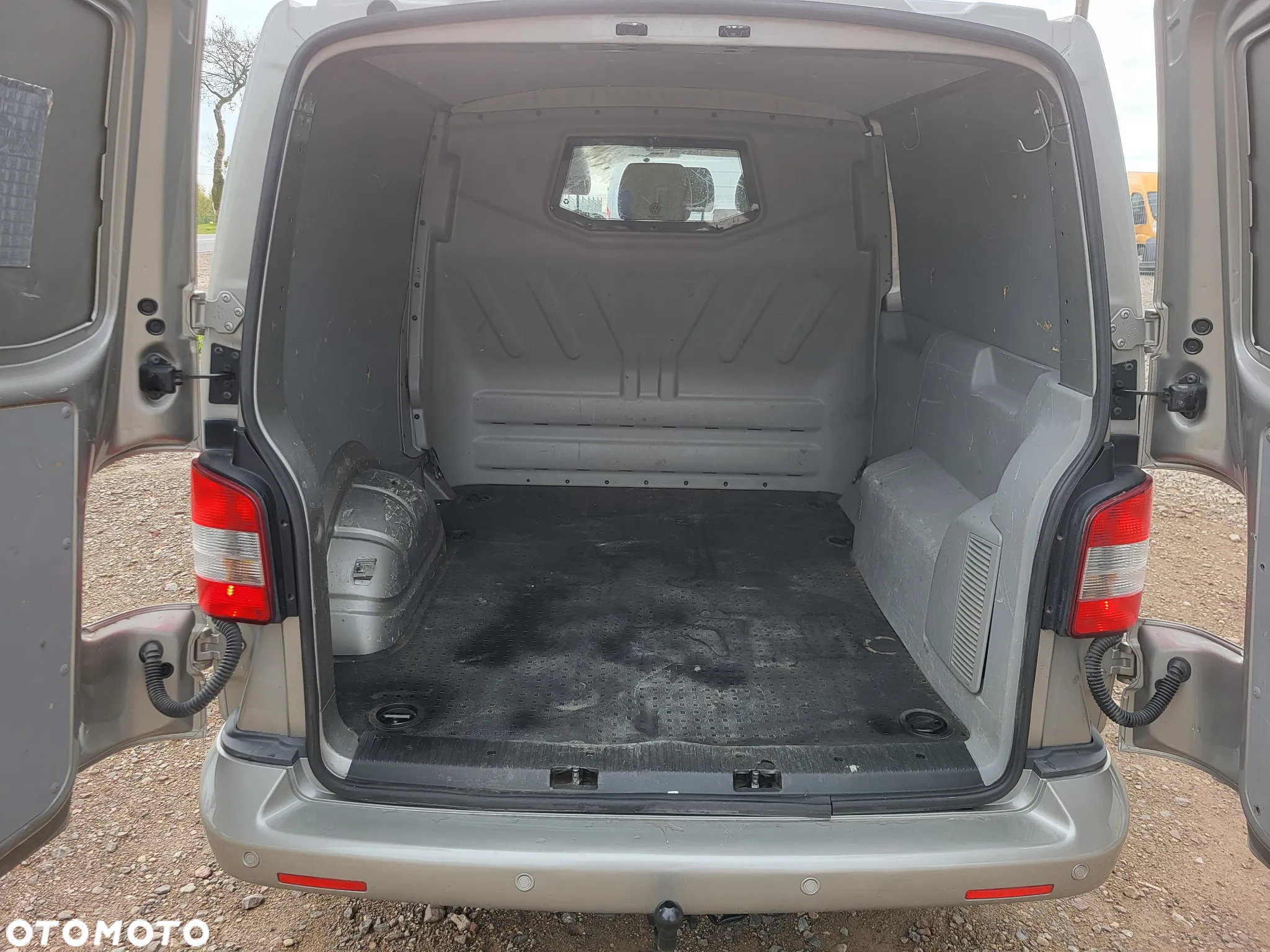 Volkswagen Transporter T5 DSG Doka Lang Comfortline - 29