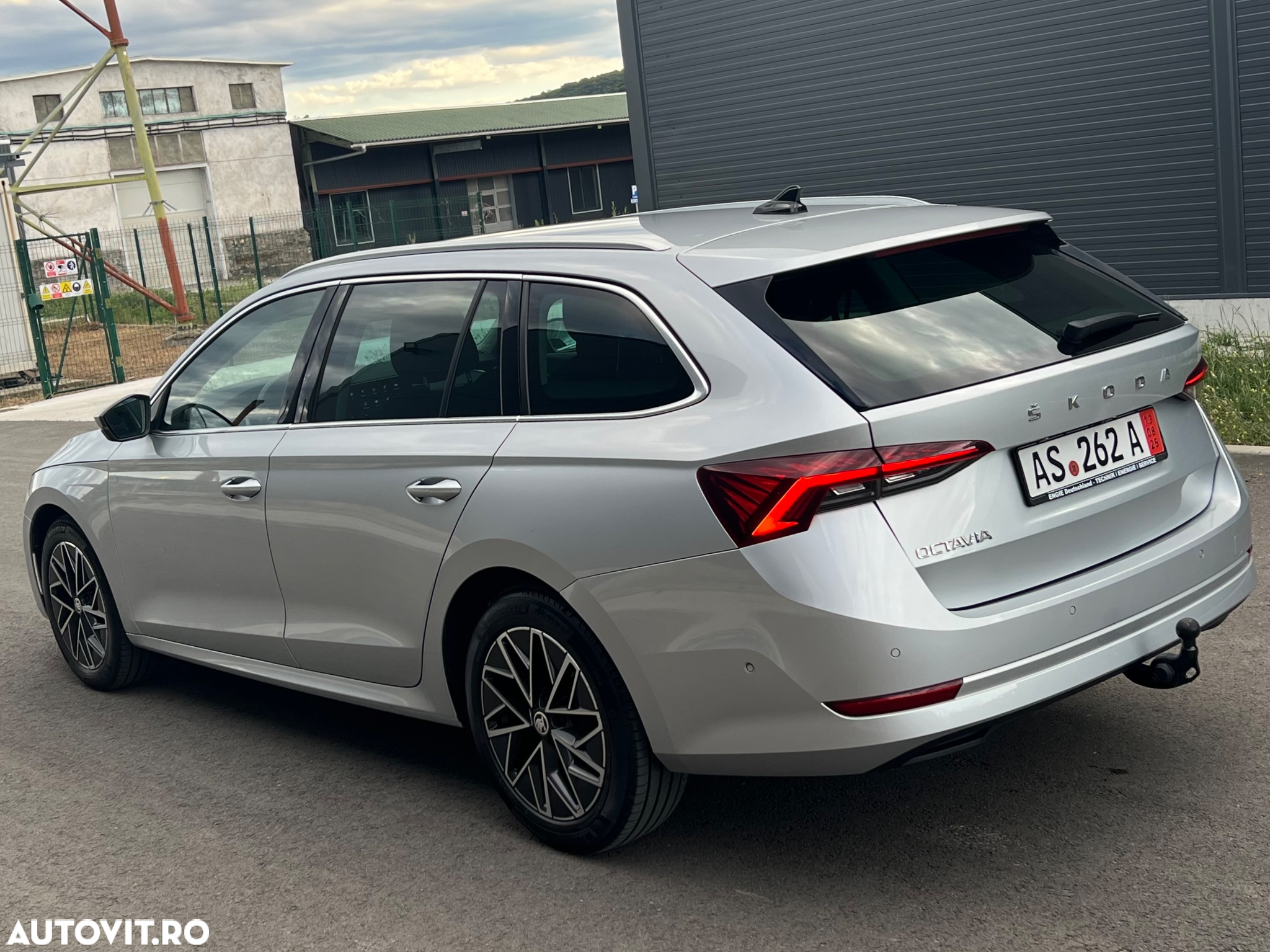 Skoda Octavia Combi 2.0 TDI Style - 3