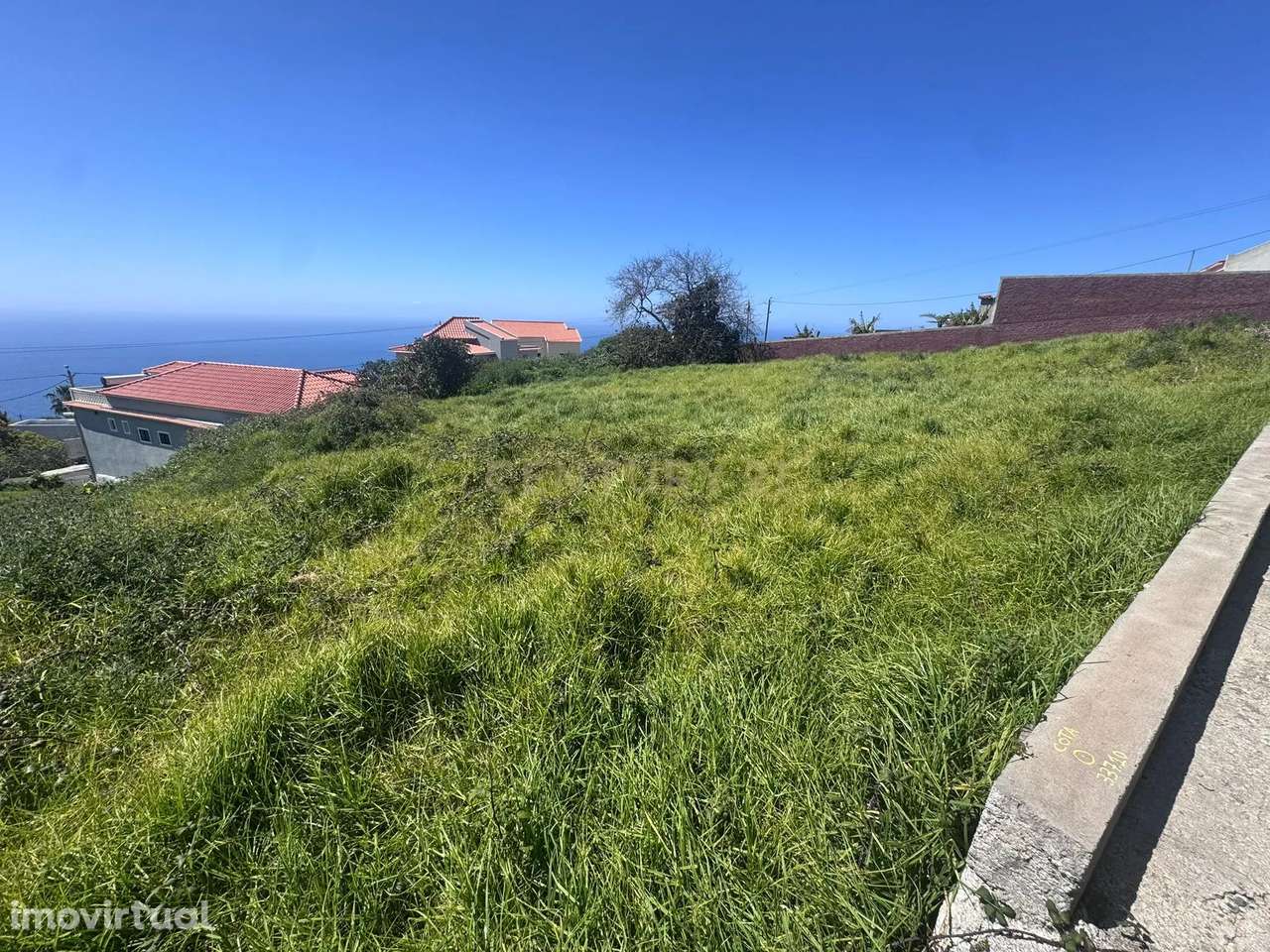 Terreno com Projeto Aprovado – Estreito da Calheta, Madeira - Grande imagem: 2/29