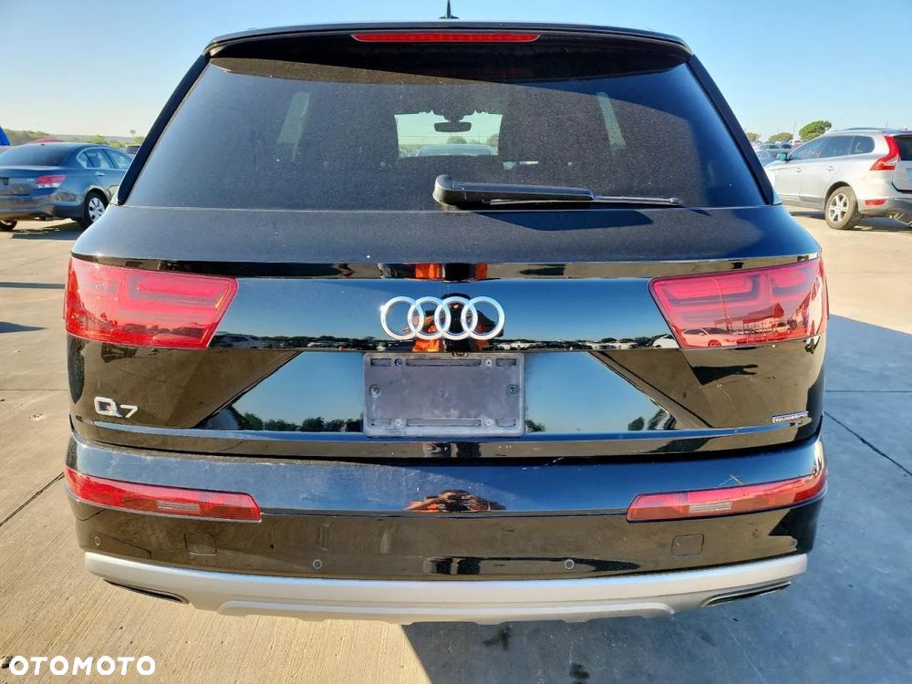 Audi Q7 - 6