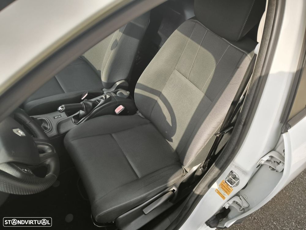 Renault Mégane 1.5 dCi Dynamique - 24