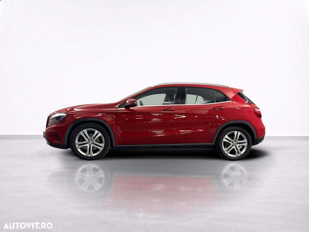 Mercedes-Benz GLA - 3