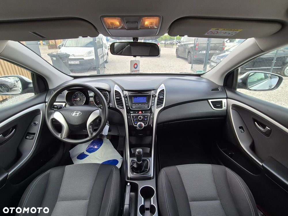 Hyundai i30 1.4 Comfort - 32
