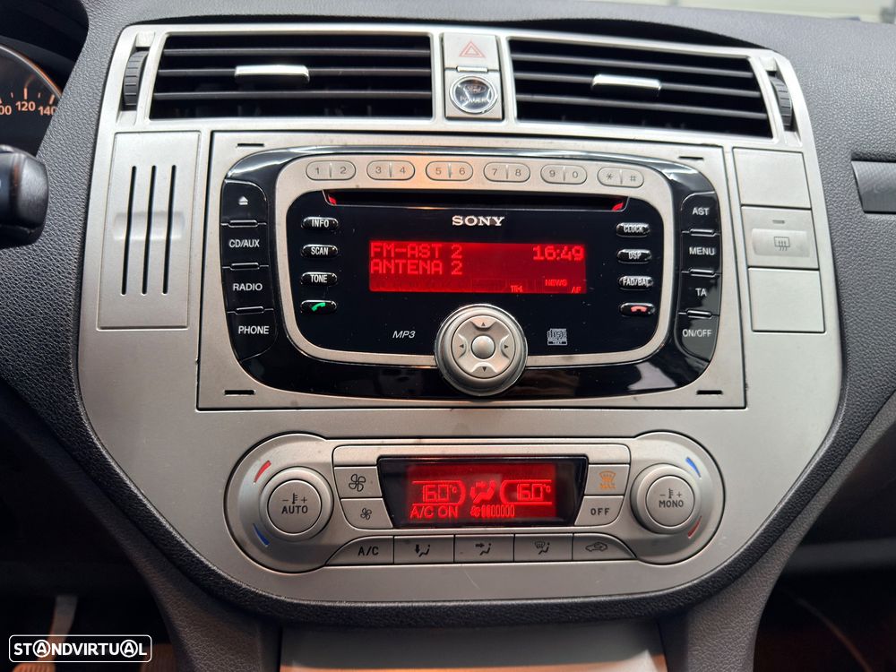 Ford Kuga 2.0 TDCi Titanium - 24