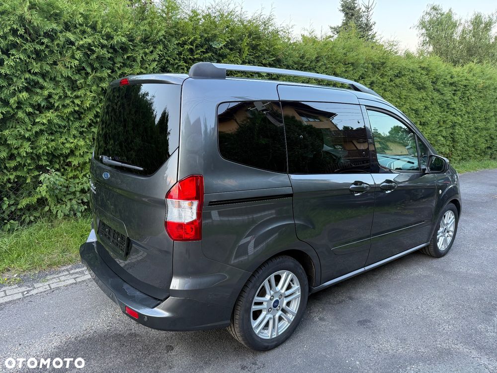 Ford Courier - 5