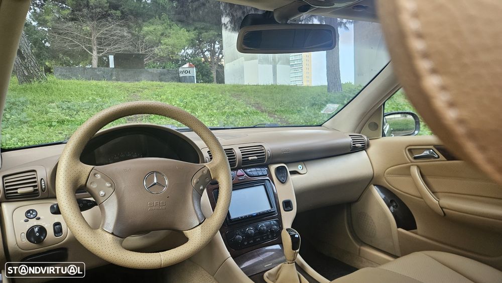Mercedes-Benz C 220 - 13
