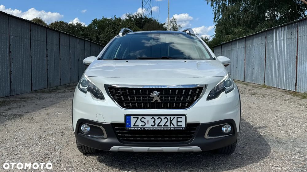 Peugeot 2008 1.2 PureTech Allure S&S - 8